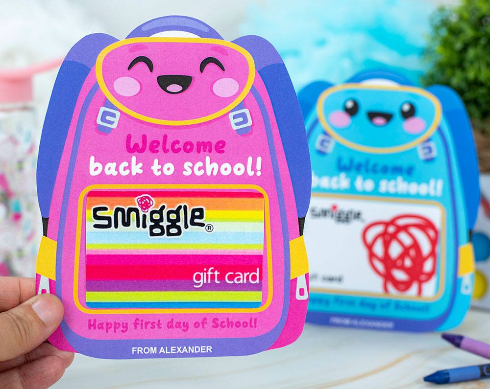 printable gift card holder, shaped like backpack for back to school